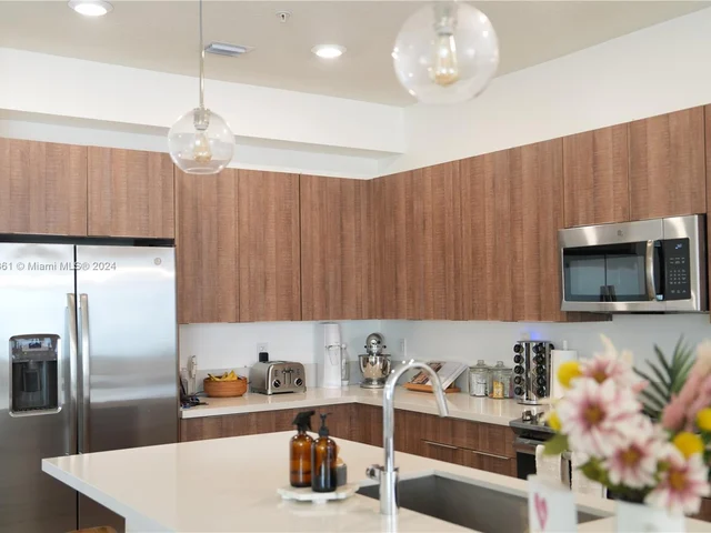 4745 NW 84th Ct # 22, Doral FL 33166