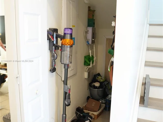 4745 NW 84th Ct # 22, Doral FL 33166