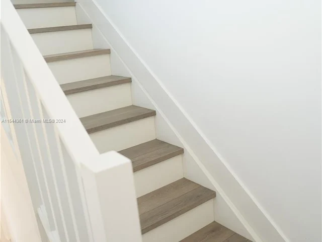 4745 NW 84th Ct # 22, Doral FL 33166