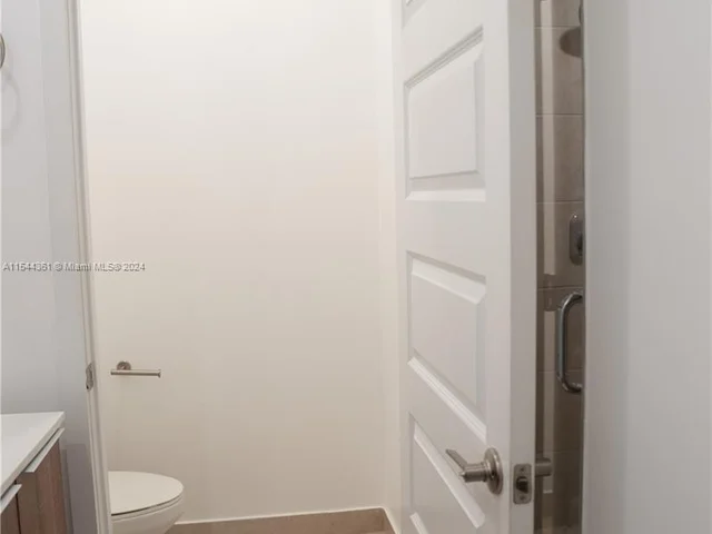 4745 NW 84th Ct # 22, Doral FL 33166