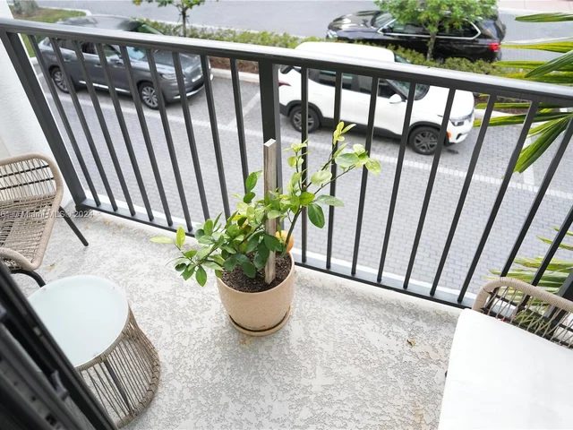 4745 NW 84th Ct # 22, Doral FL 33166