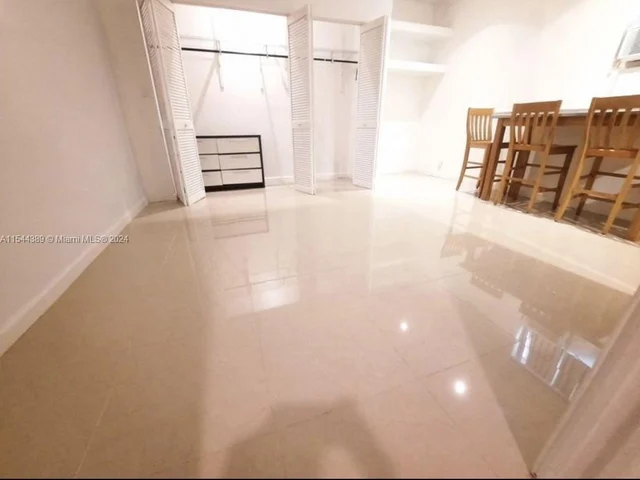 9361 SW 177th St, Palmetto Bay FL 33157