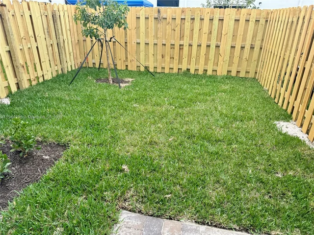 12154 NW 24 CT, Miami FL 33167