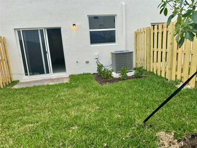 12154 NW 24 CT, Miami FL 33167