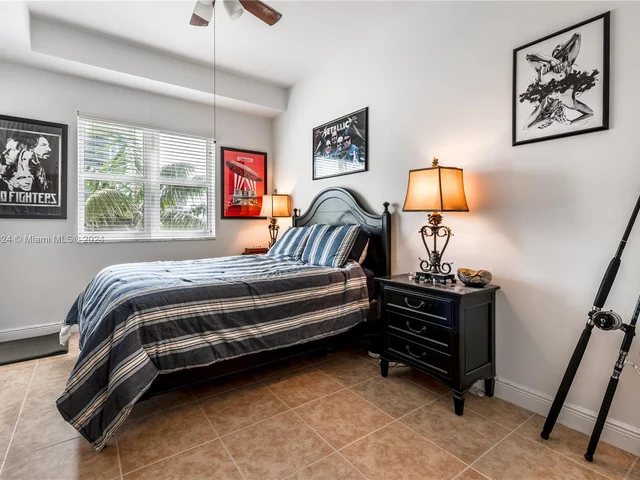 19900 E Country Club Dr # 420, Aventura FL 33180