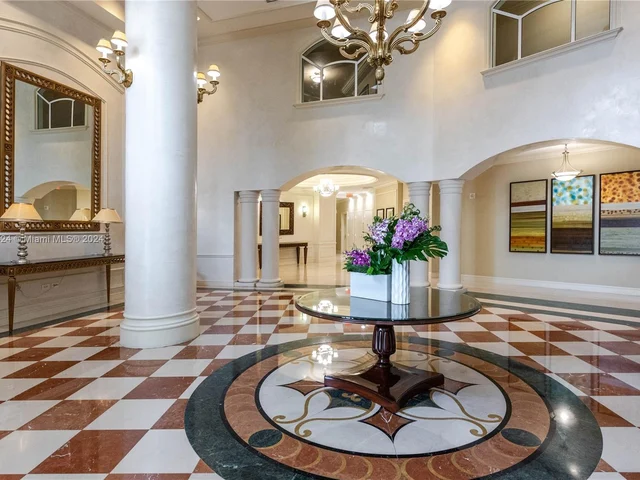 19900 E Country Club Dr # 420, Aventura FL 33180