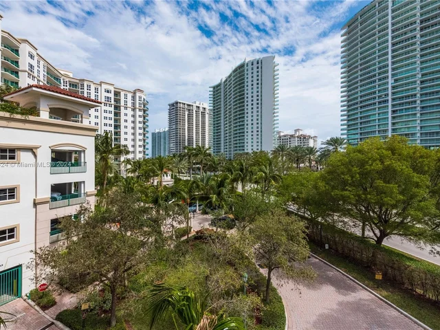 19900 E Country Club Dr # 420, Aventura FL 33180