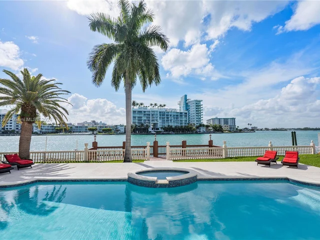 166 Bal Bay Dr, Bal Harbour FL 33154