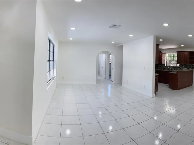 20620 SW 117th Ave, Miami FL 33177