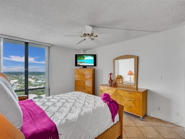 1600 S Ocean Dr # 15B, Hollywood FL 33019