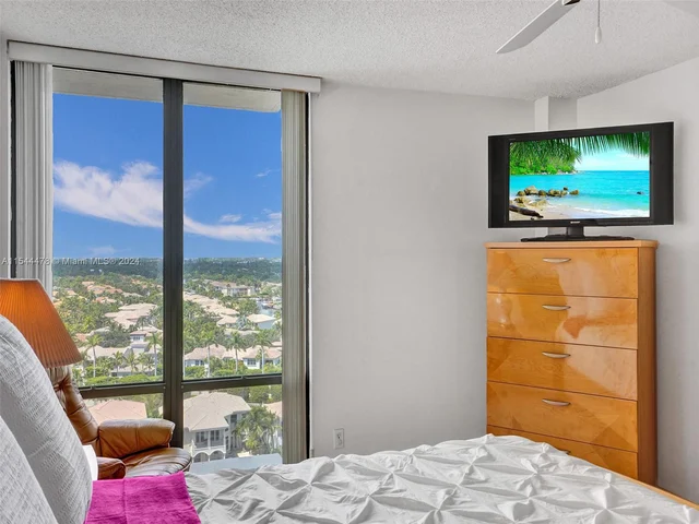 1600 S Ocean Dr # 15B, Hollywood FL 33019