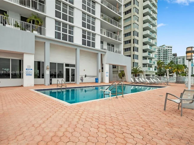 1228 West Ave # 611, Miami Beach FL 33139