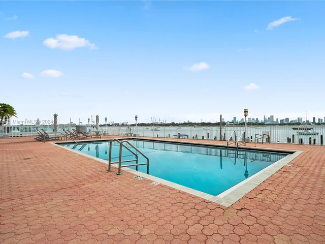 1228 West Ave # 611, Miami Beach FL 33139