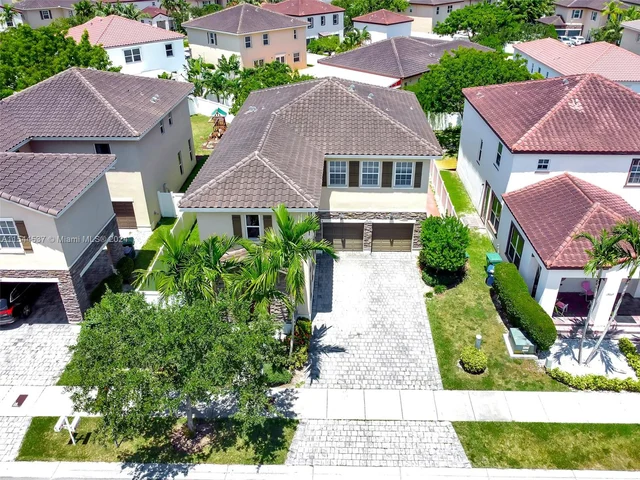 17075 SW 92nd St, Miami FL 33196