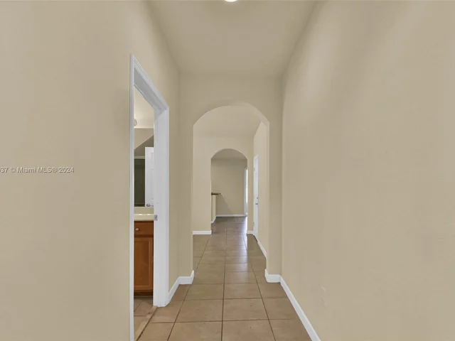 17075 SW 92nd St, Miami FL 33196