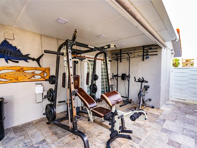 8101 SW 149th Ave, Miami FL 33193