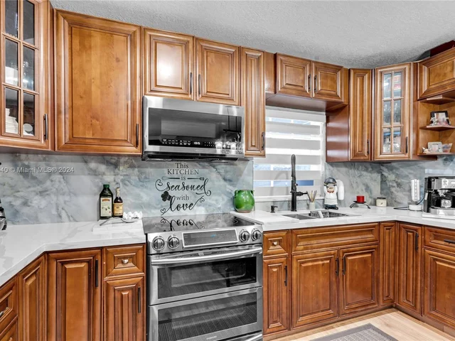 8101 SW 149th Ave, Miami FL 33193