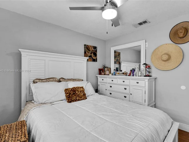 8101 SW 149th Ave, Miami FL 33193