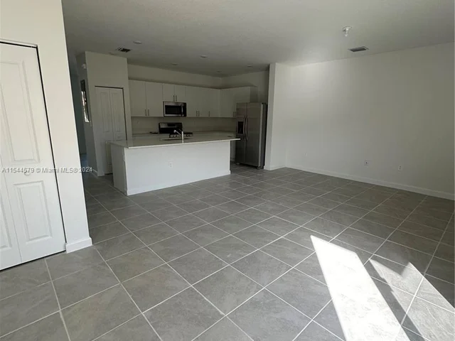 26445 SW 149 ave, Homestead FL 33032