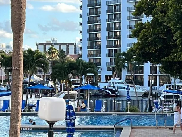 2500 Parkview Dr # 2411, Hallandale Beach FL 33009