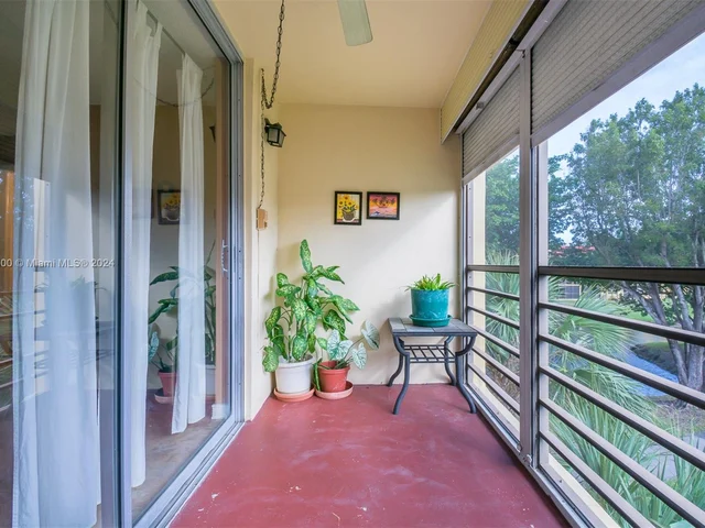 3253 Foxcroft Rd # G314, Miramar FL 33025