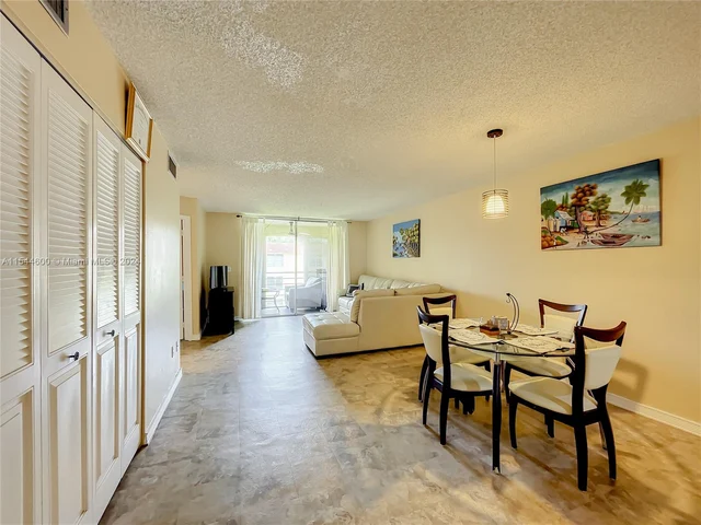 3253 Foxcroft Rd # G314, Miramar FL 33025