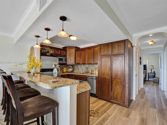 300 Oregon St # 503, Hollywood FL 33019