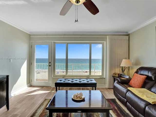 300 Oregon St # 503, Hollywood FL 33019