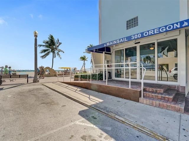 300 Oregon St # 503, Hollywood FL 33019