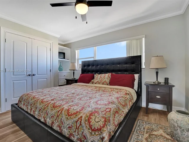 300 Oregon St # 503, Hollywood FL 33019