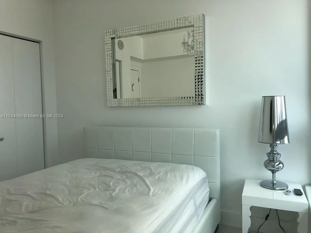 350 S Miami Ave # 3404, Miami FL 33130