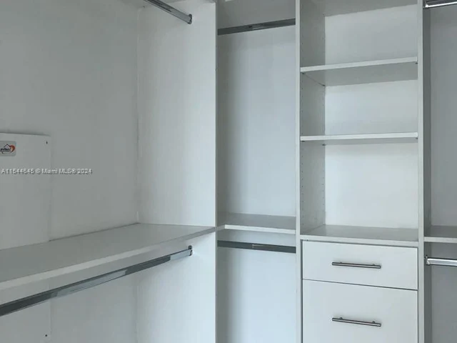 350 S Miami Ave # 3404, Miami FL 33130