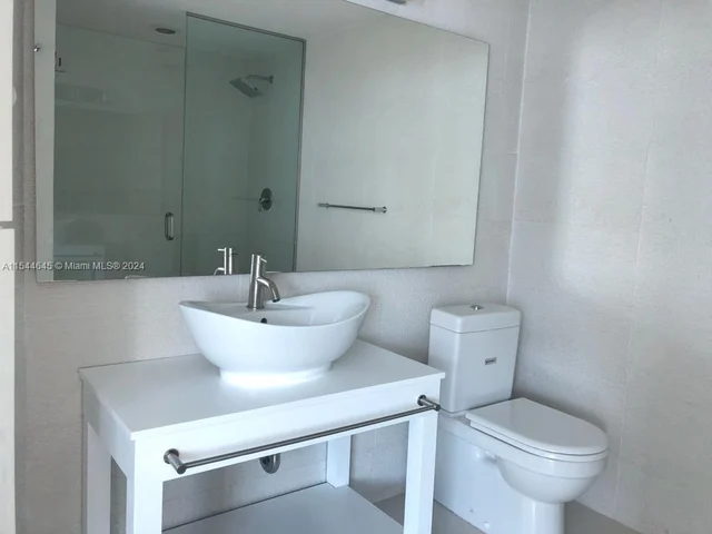 350 S Miami Ave # 3404, Miami FL 33130