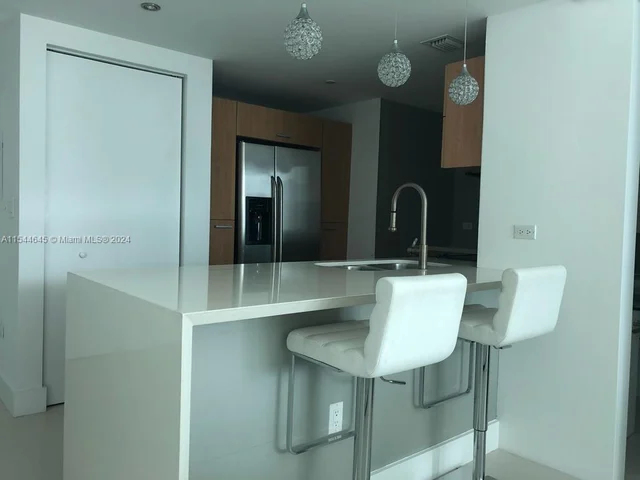 350 S Miami Ave # 3404, Miami FL 33130