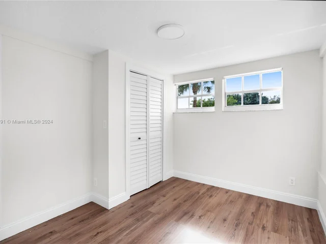 2680 NE 12th Ave, Pompano Beach FL 33064