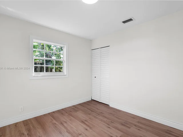 2680 NE 12th Ave, Pompano Beach FL 33064