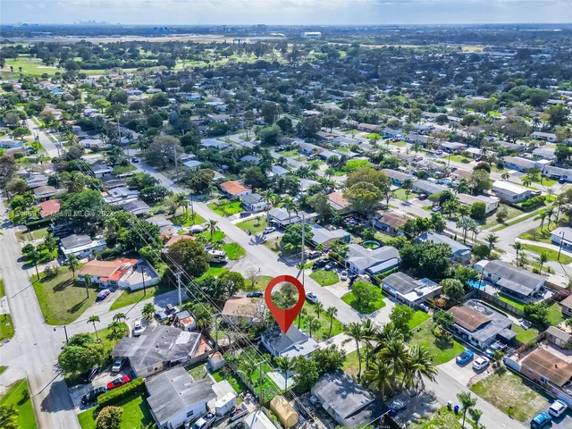 2680 NE 12th Ave, Pompano Beach FL 33064