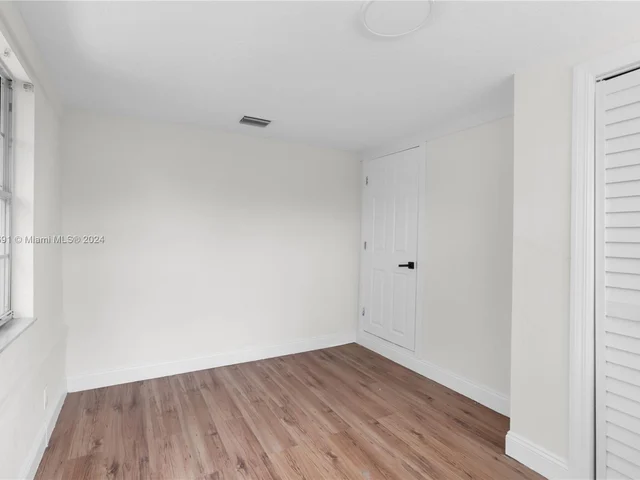 2680 NE 12th Ave, Pompano Beach FL 33064