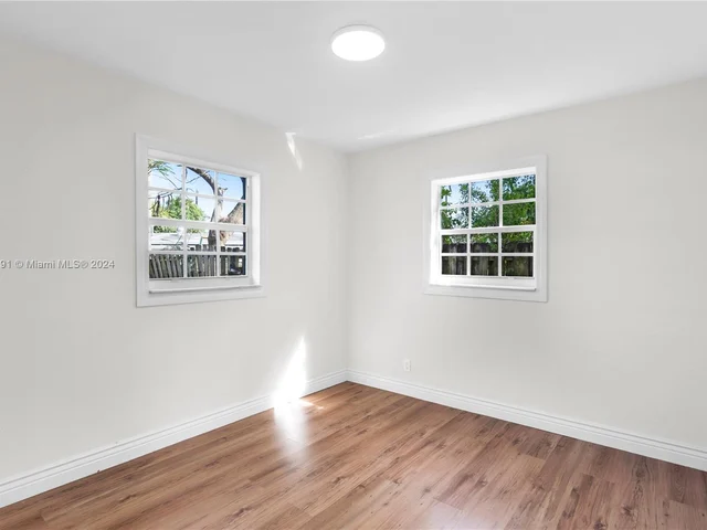 2680 NE 12th Ave, Pompano Beach FL 33064