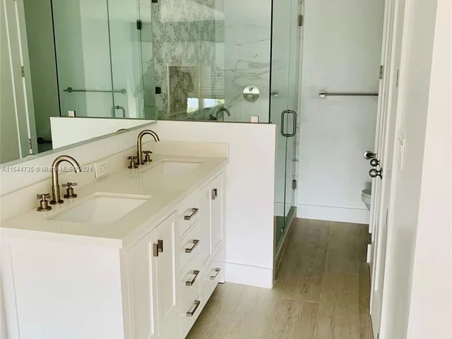 2451 Brickell Ave # 5S, Miami FL 33129