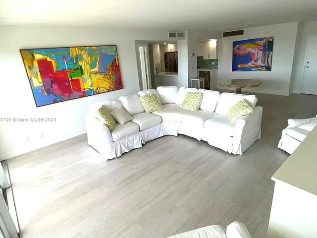 2451 Brickell Ave # 5S, Miami FL 33129