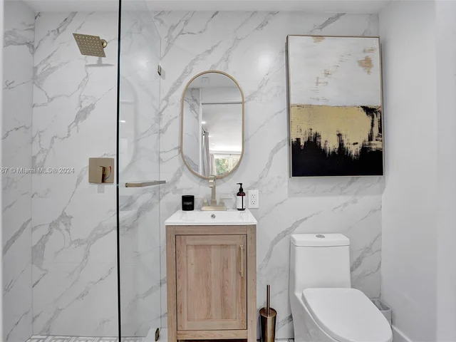 6355 Lagorce Dr, Miami Beach FL 33141