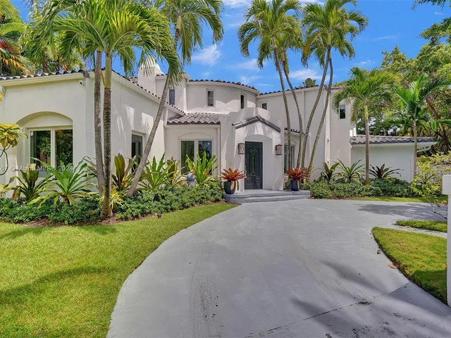 6355 Lagorce Dr, Miami Beach FL 33141