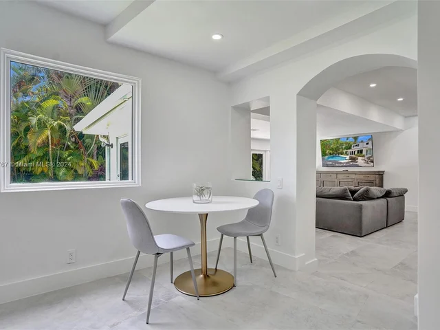 6355 Lagorce Dr, Miami Beach FL 33141