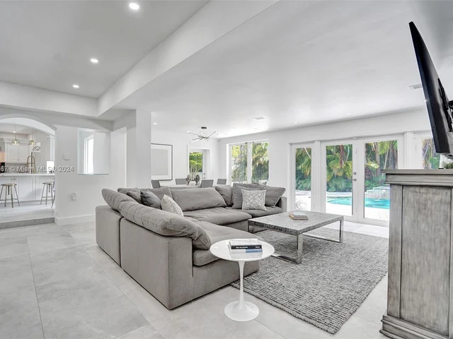 6355 Lagorce Dr, Miami Beach FL 33141