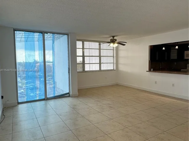 2750 NE 183rd St # 503, Aventura FL 33160