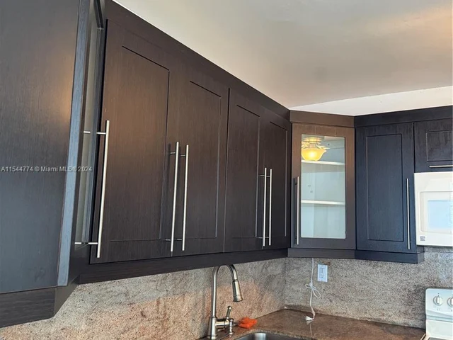 2750 NE 183rd St # 503, Aventura FL 33160