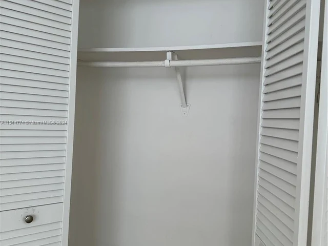 2750 NE 183rd St # 503, Aventura FL 33160