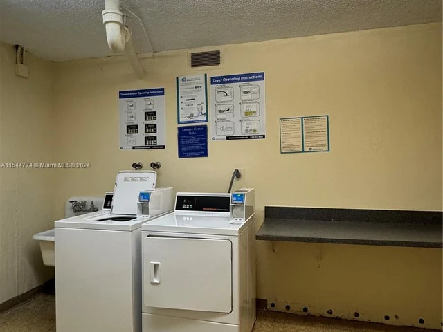 2750 NE 183rd St # 503, Aventura FL 33160