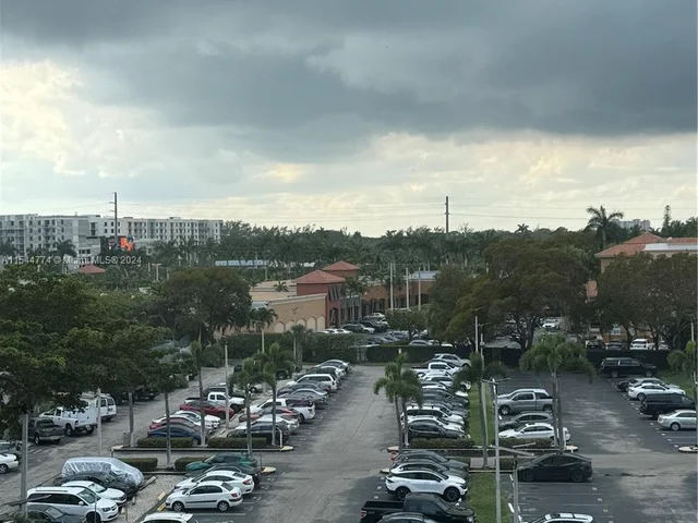 2750 NE 183rd St # 503, Aventura FL 33160